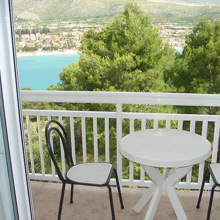 Mara Apartment Trogir