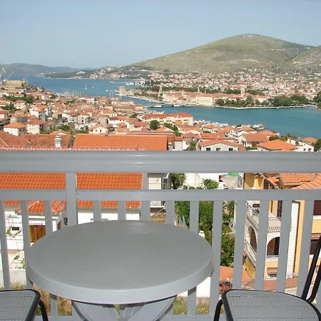 Mara Trogir