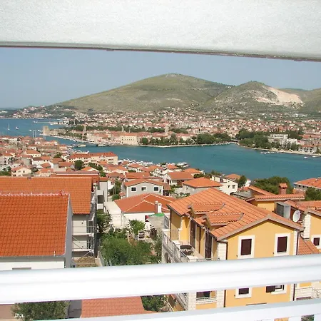 Mara Apartman Trogir